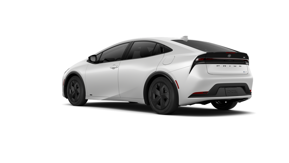 2027 Toyota Prius LE AWD